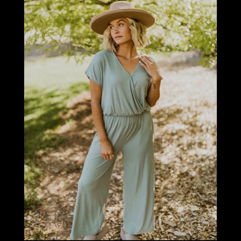 NWT Henly Ribbed Jumpsuit in Sage